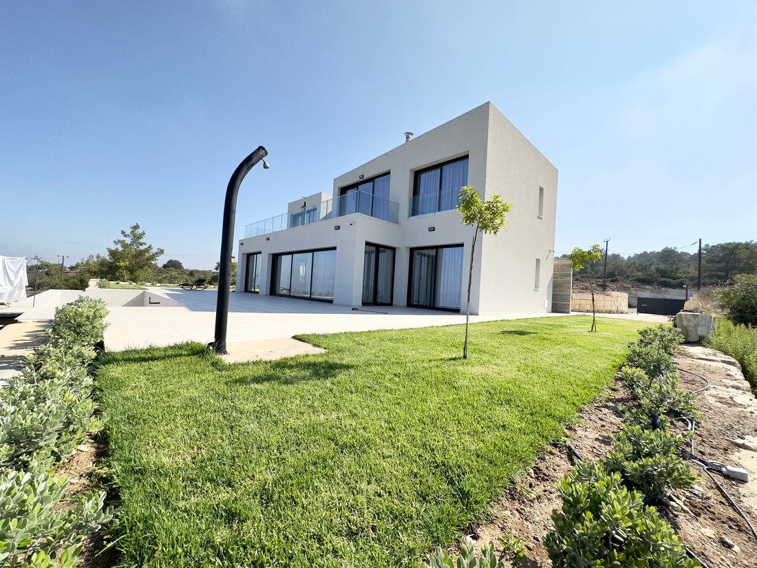 Villa in Peyia, Paphos, Cyprus 1 - 13037303