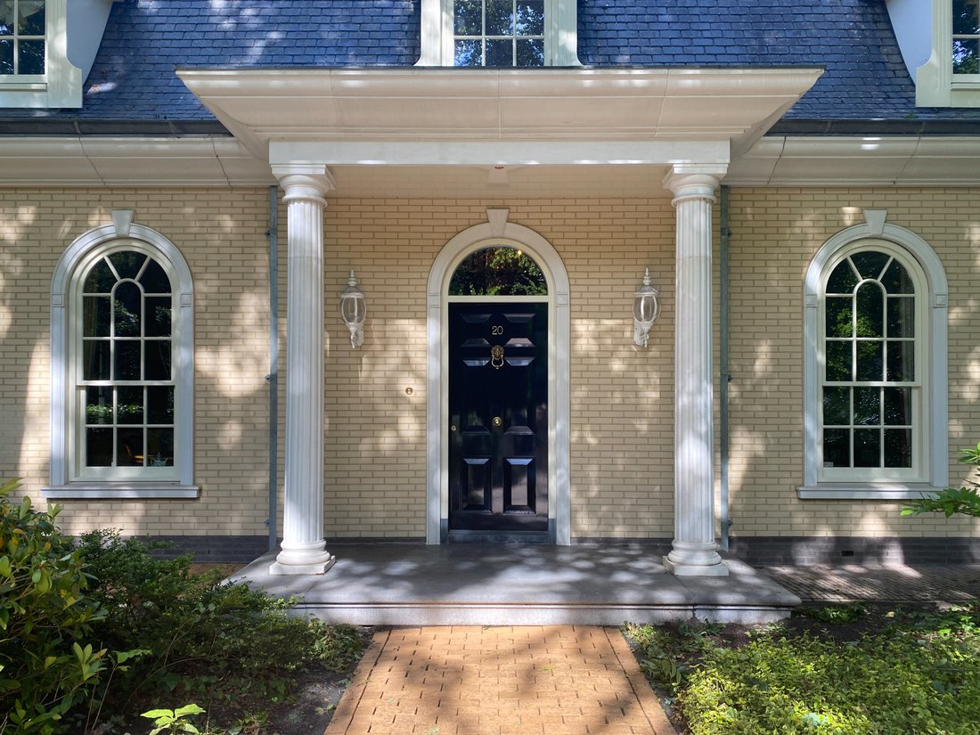 A Breathtaking Residence Located In The In Bergen, North Holland, Netherlands For Sale (13037574)