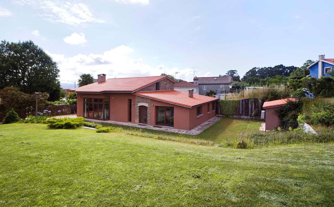 Singular Restored House With Total Privacy In In Oleiros, Galicia, Spain For Sale (13034359)