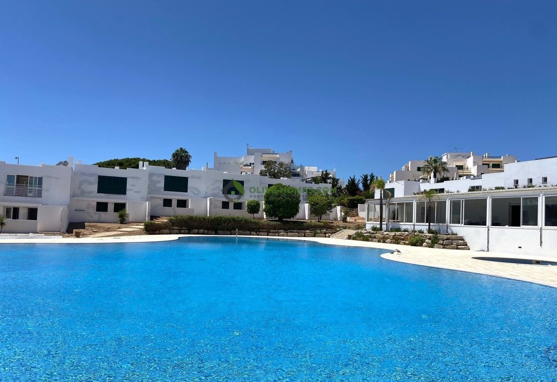 Exclusive 2 Bed Villa With Outstanding Sea In Olhos De água, Algarve