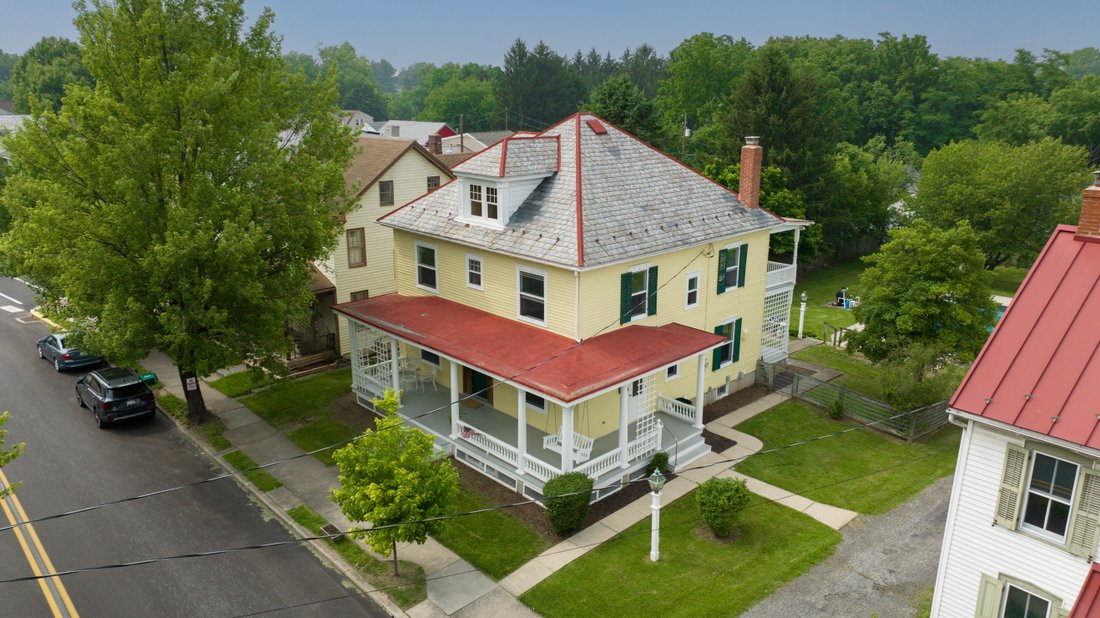 507 E Main St In Lititz, Pennsylvania, United States For Sale (13035488)