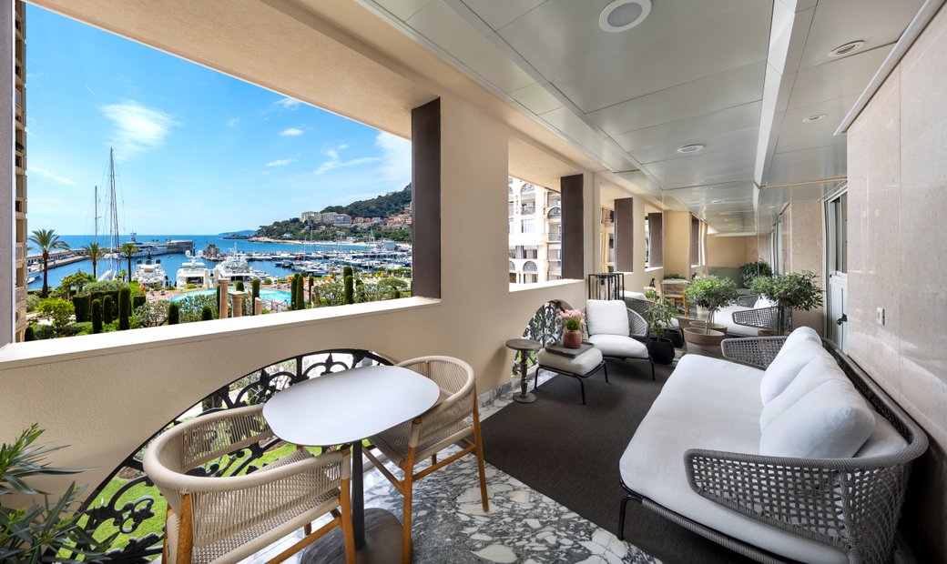 Superb 3 Bedrooms Apartment Renovated In A Luxury Residence In Monaco