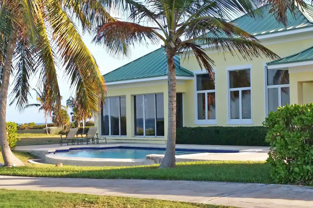 Emerald Bay Beach House And In Rokers Point Settlement, Exuma, The