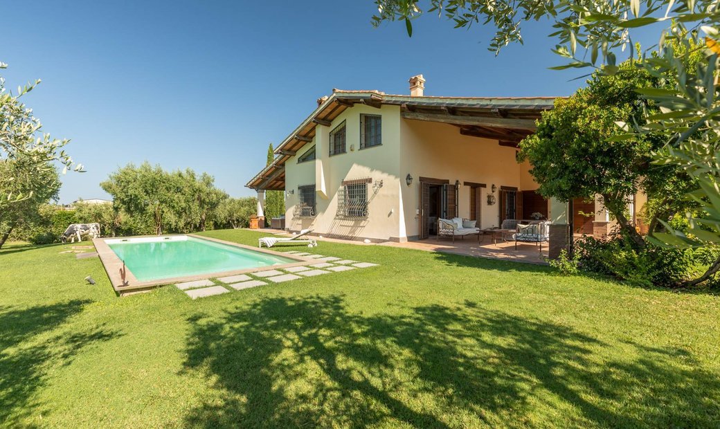 Villa With Stunning Pool And Private Park In Chiarone Scalo, Tuscany ...