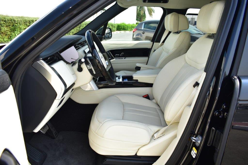 Suv in Dubai, Dubai, United Arab Emirates 5 - 13037932