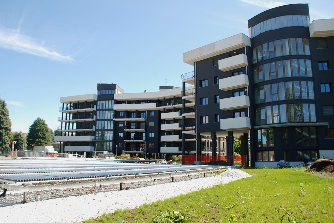 Fantastic Penthouse With Rooftop Terrace And Pool In Gallarate