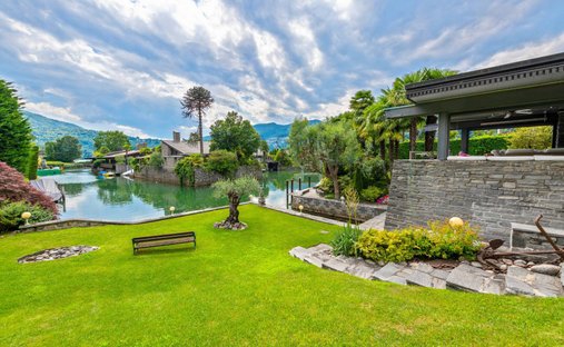 Villa in Caslano, Ticino, Switzerland 1