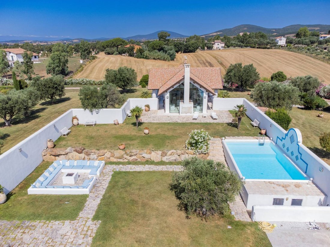 Villa in Montalto di Castro, Lazio, Italy 2 - 13039284
