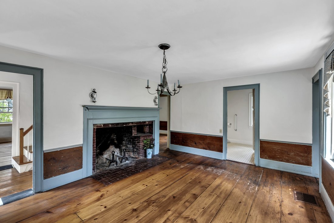 172 Tremont Street In Duxbury, Massachusetts, United States For Sale