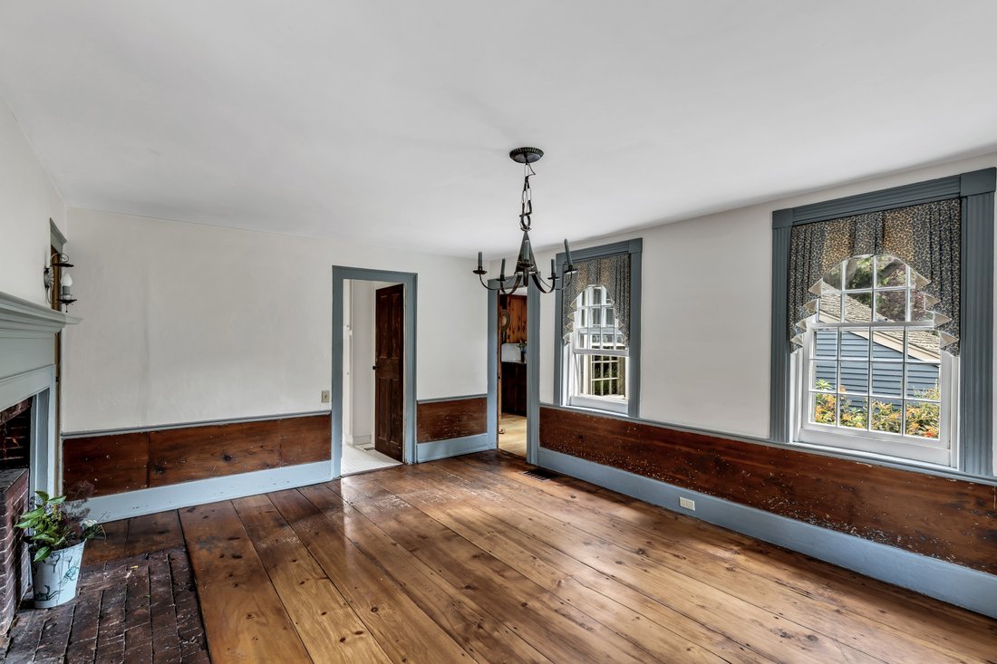 172 Tremont Street In Duxbury, Massachusetts, United States For Sale