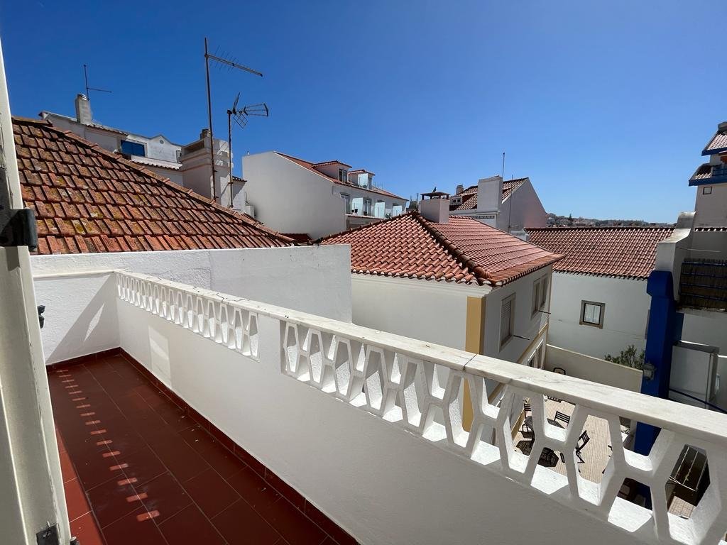 Sale Of Apartment With 112m2 +30m2 Of Attic With In Ericeira, Lisbon