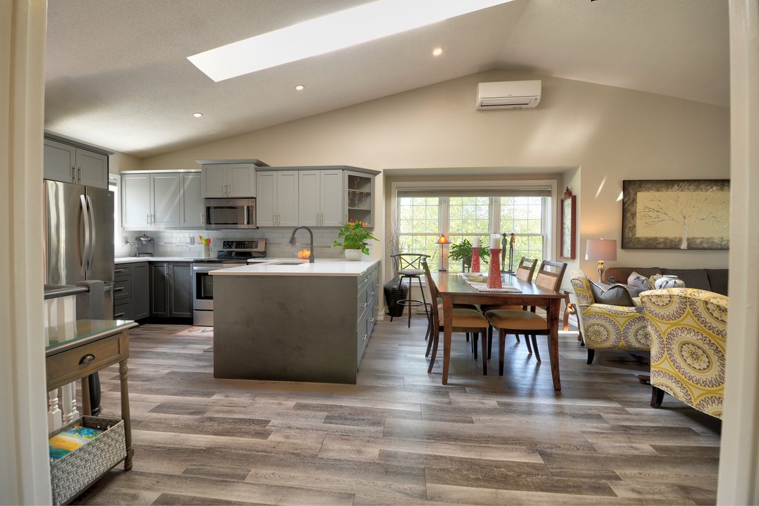 Thornbury, Southern Bay In Thornbury, Ontario, Canada For Sale