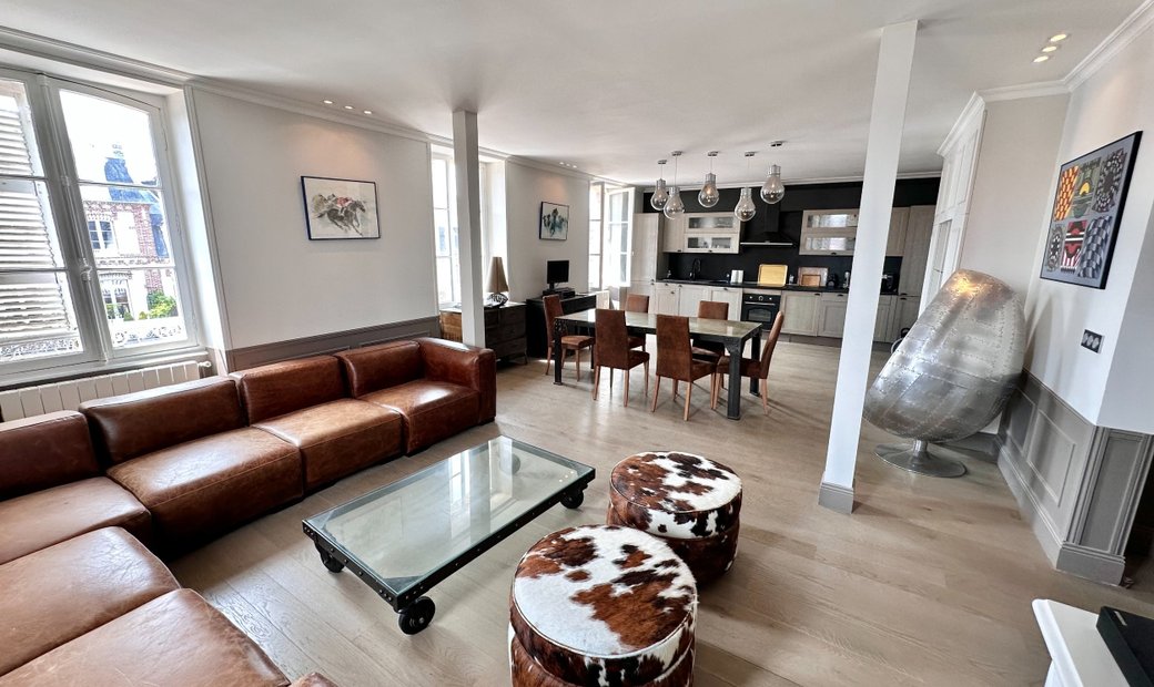 Apartment In Deauville, Normandy, France For Sale (13043157)