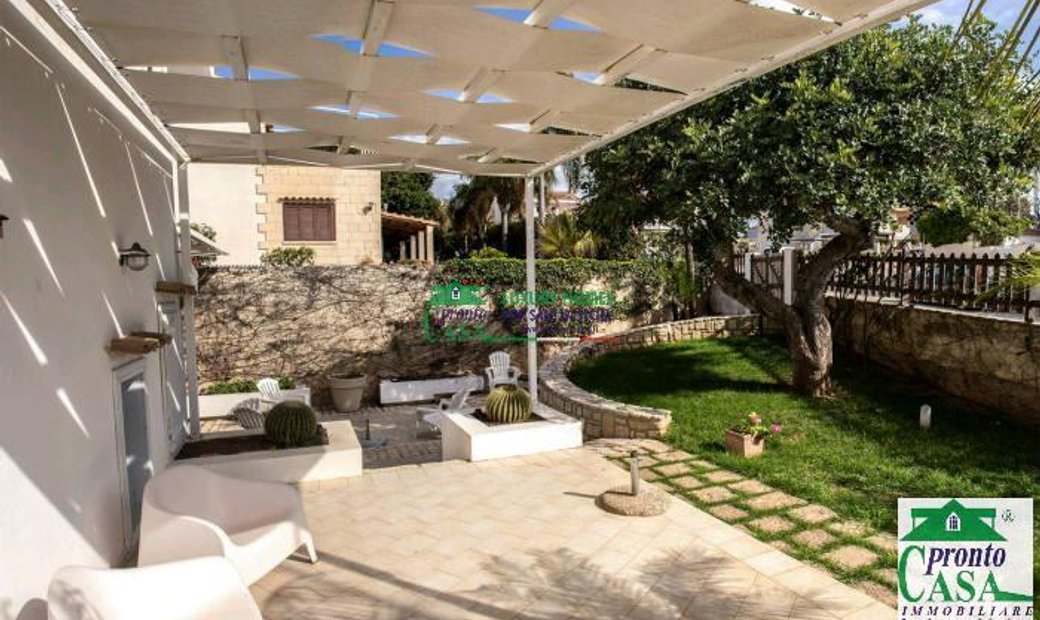 Ragusa Villa In Marina Di Ragusa, Sicily, Italy For Sale (12484329)