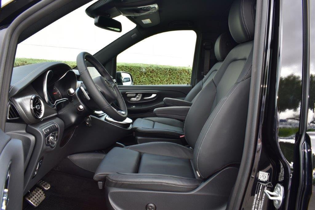 Suv in Dubai, Dubai, United Arab Emirates 4 - 13043871