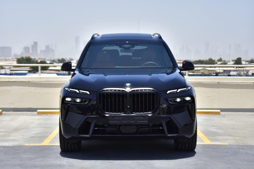 Suv in Dubai, Dubai, United Arab Emirates 1 - 13043875