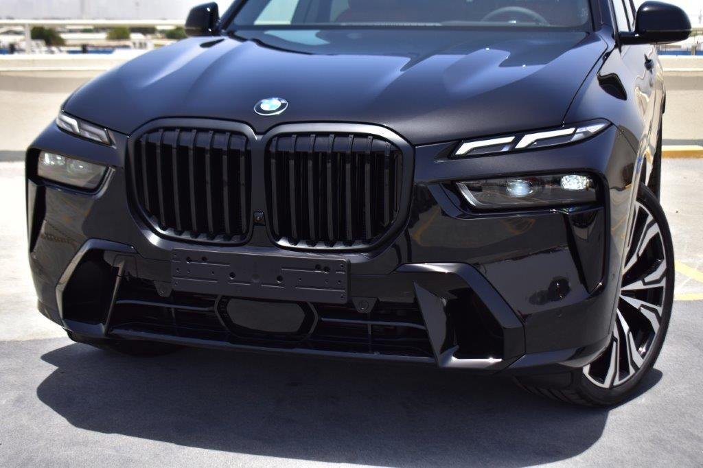 Suv in Dubai, Dubai, United Arab Emirates 2 - 13043875