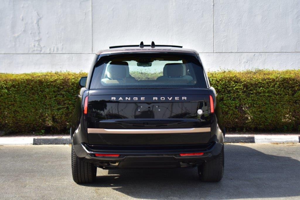 Suv in Dubai, Dubai, United Arab Emirates 4 - 13043884