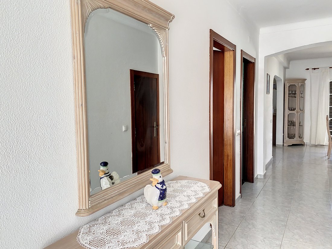 Two Family House Less Than 15 Minutes Walk From In Altura, Algarve