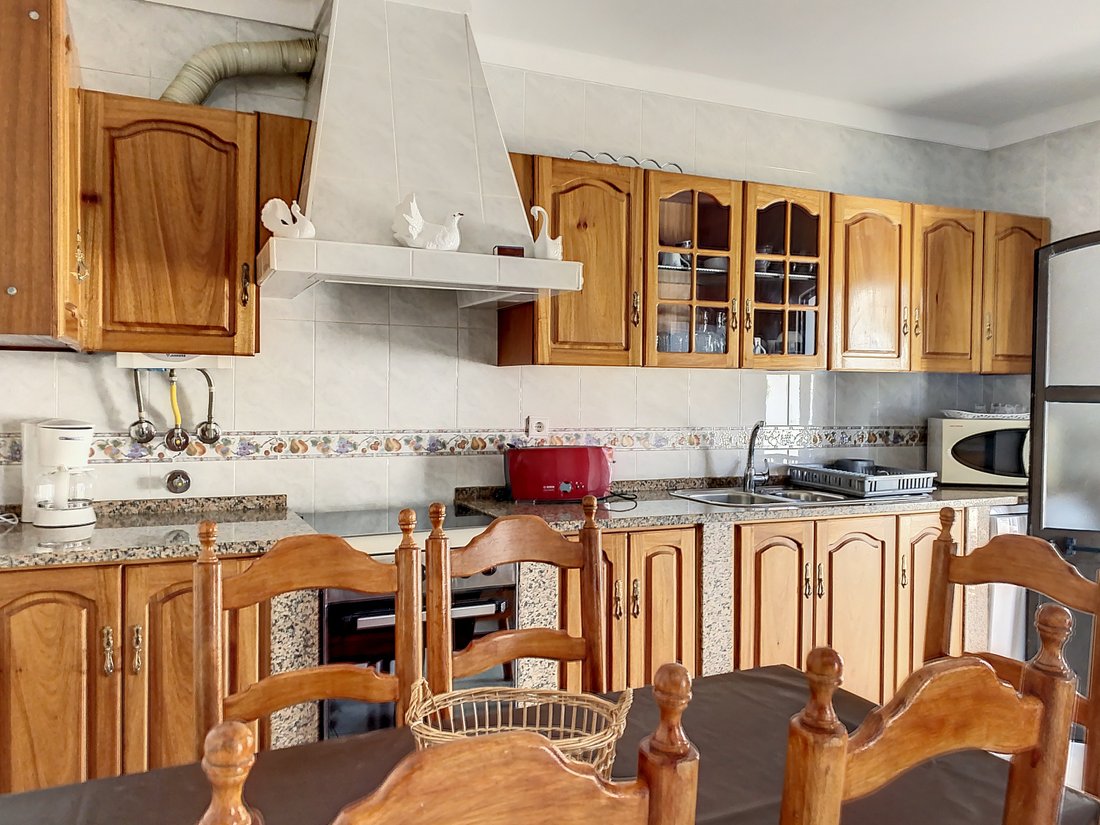 Two Family House Less Than 15 Minutes Walk From In Altura, Algarve