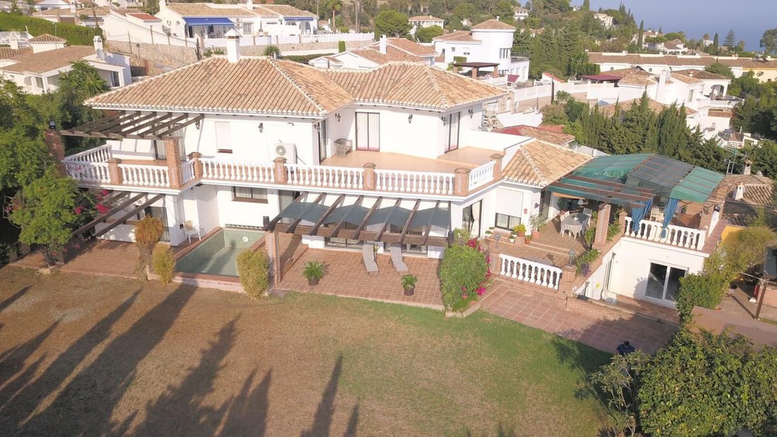 Villa For Sale In La Capellania, Málaga In La Capellania, Andalusia
