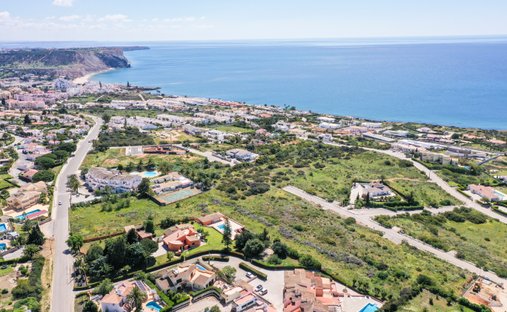 Land in Praia da Luz, Algarve, Portugal 1