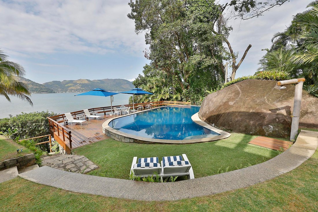 House in Mangaratiba, State of Rio de Janeiro, Brazil 1 - 13044036