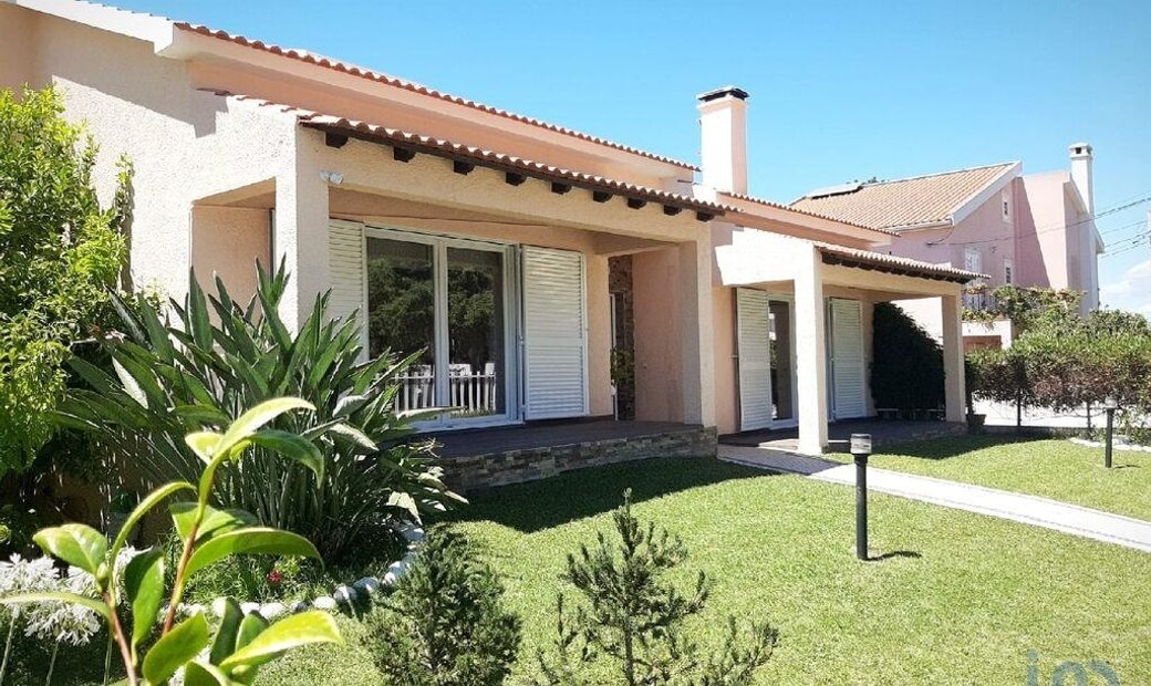 Seixal Town House In Seixal, Setubal, Portugal For Sale (13046225)