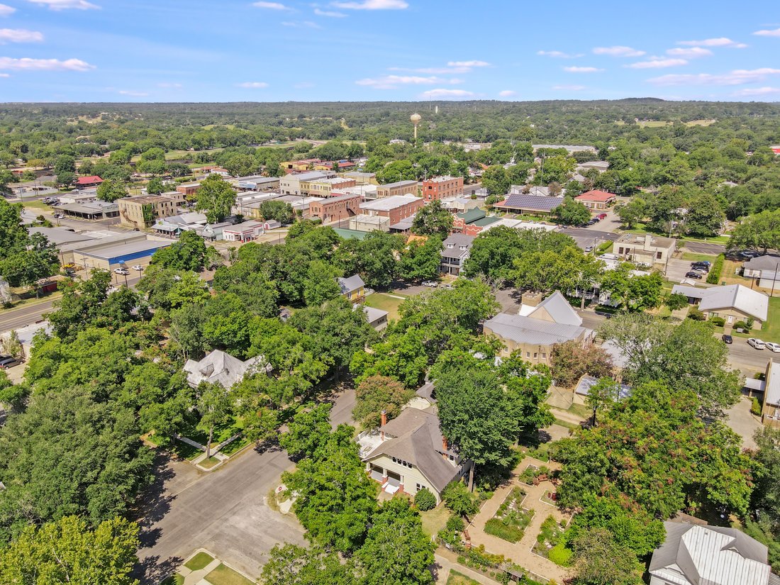 Historical Home In Downtown Smithville In Smithville, Texas, United