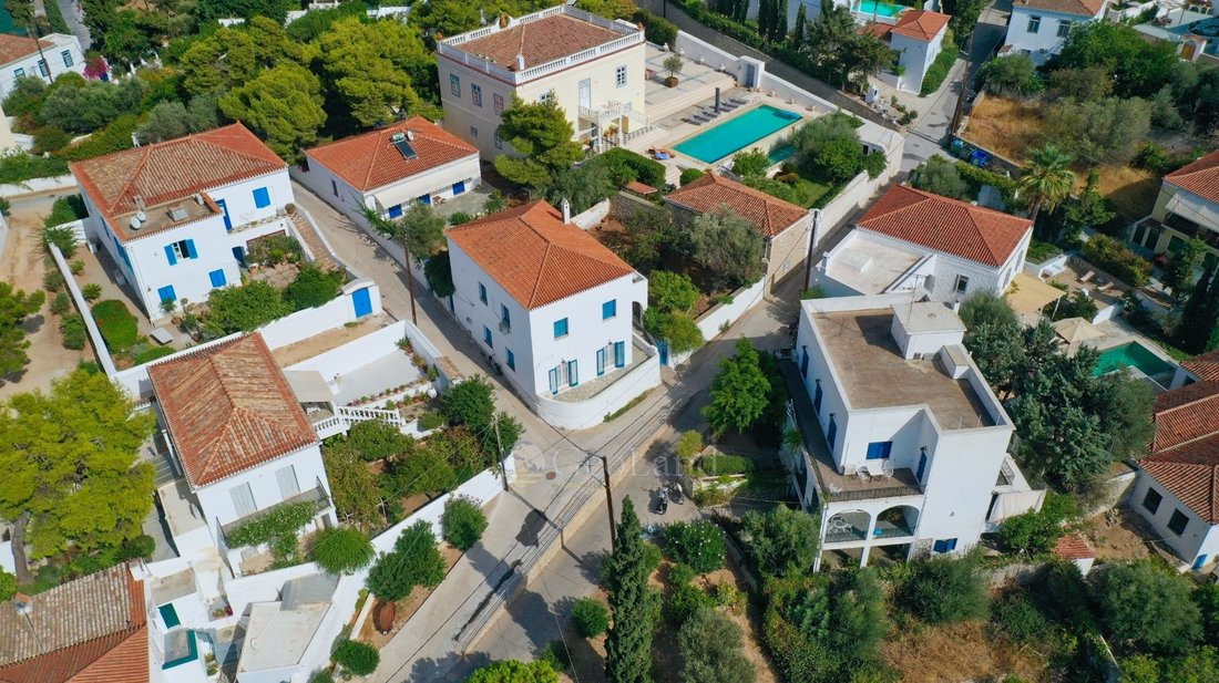 House in Spetses, Attica, Greece 5 - 13046203