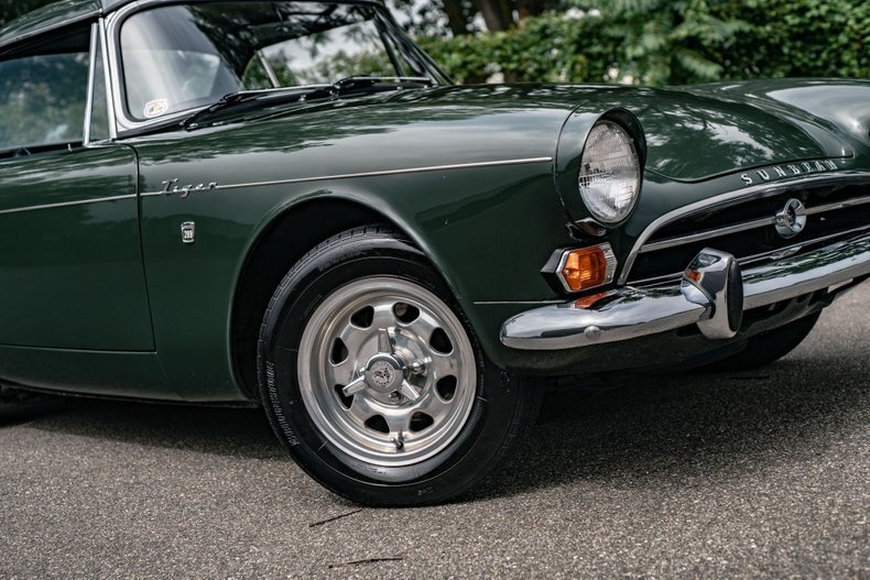 Cabriolet in Kentwood, Michigan, United States 5 - 13011360