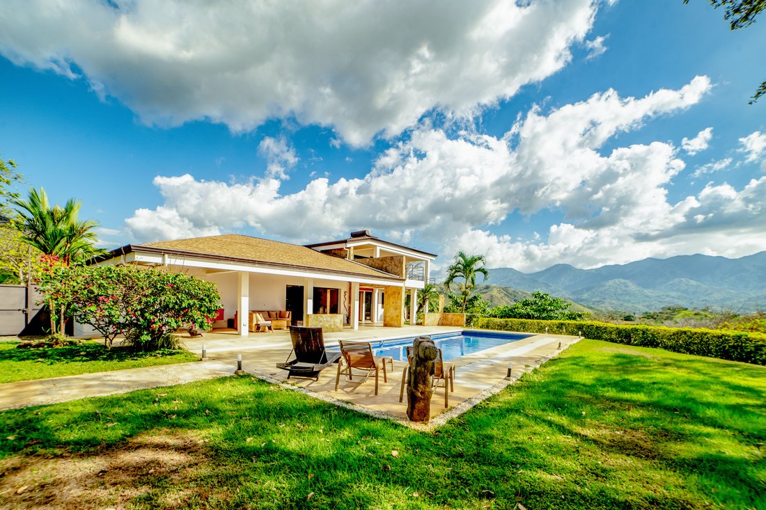 Villa in San Pablo District, Turrubares, San José Province, Costa Rica 2 - 13044149