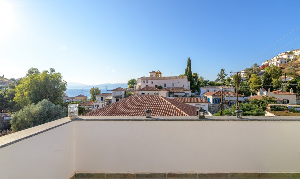 Traditional Property In Hydra, Greece For Sale (12815437)