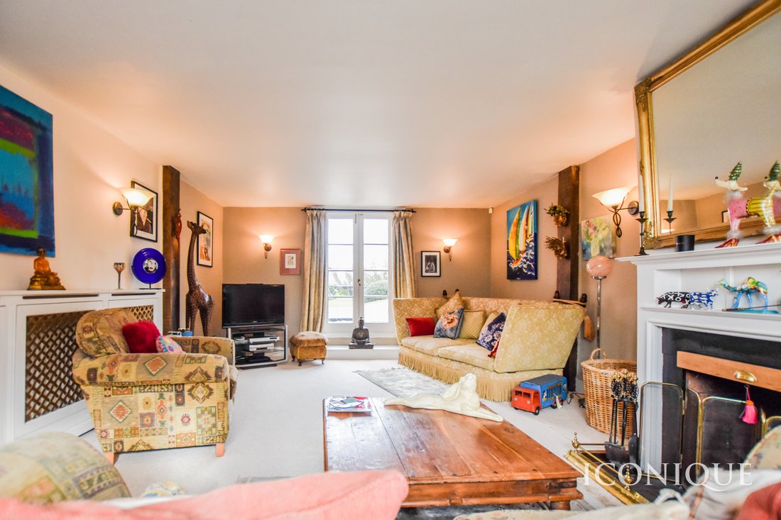 Large Five Bedroom Detached Property. In Maldon, England, United