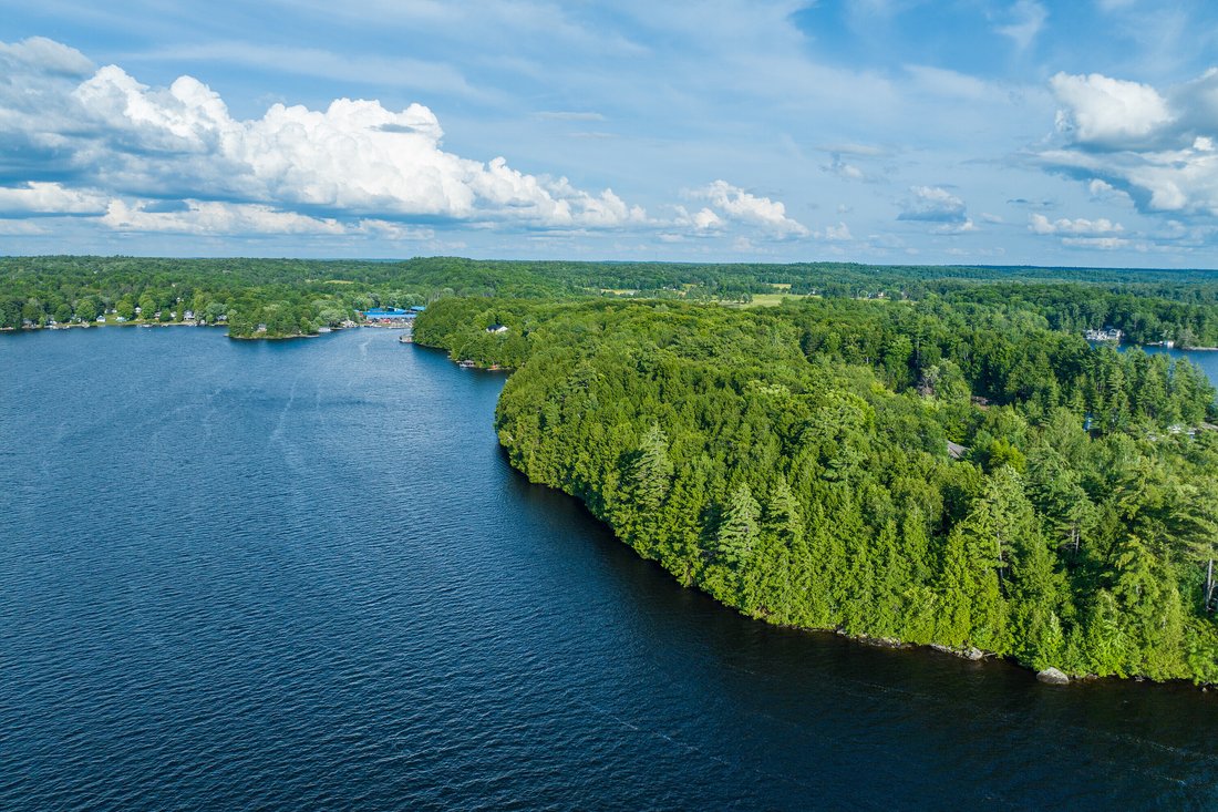 lake-muskoka-in-bracebridge-ontario-canada-for-sale-13046971