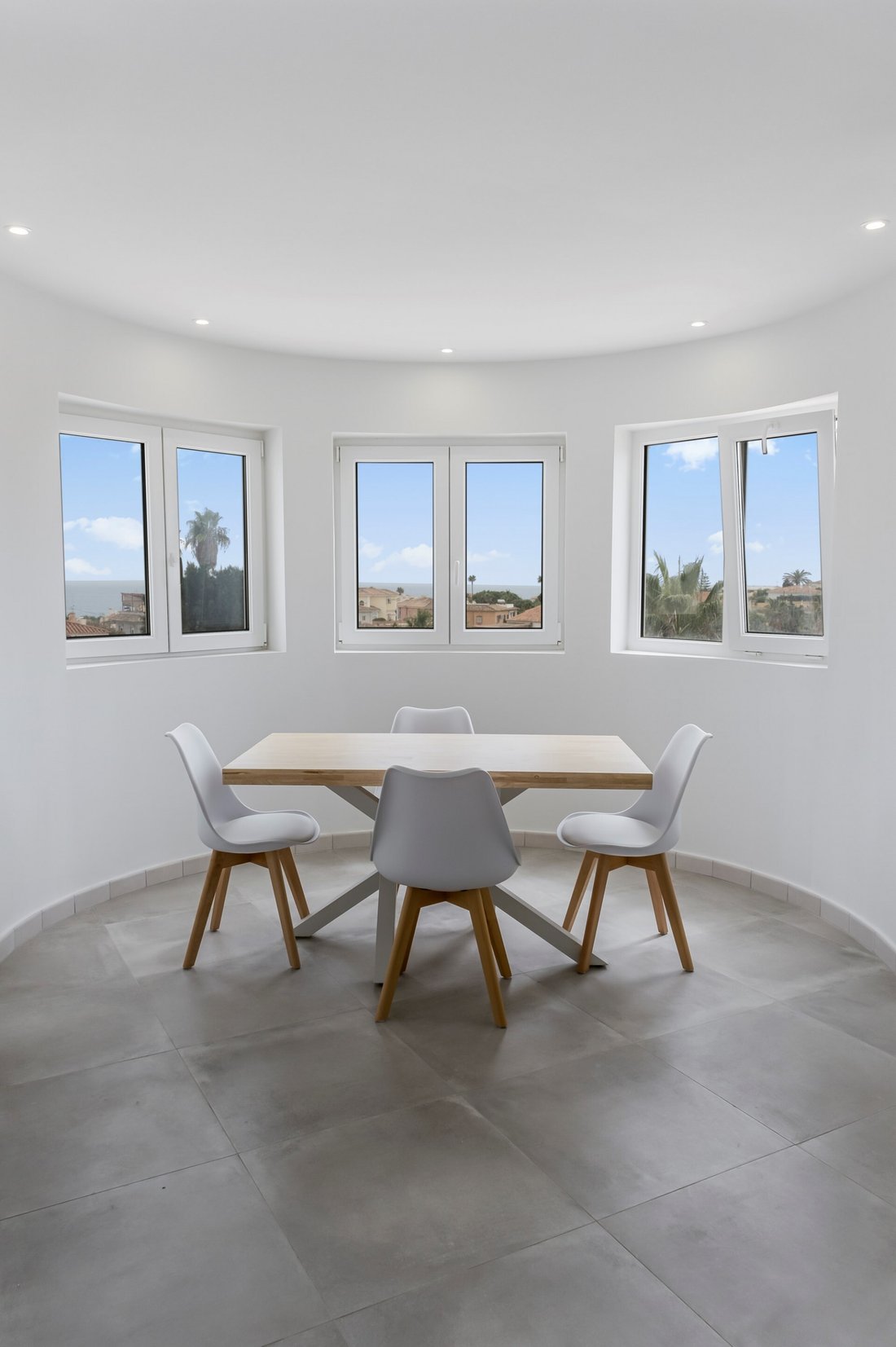 Newly Renovated Villa In El Faro Only 650 Meters In El Faro, Andalusia