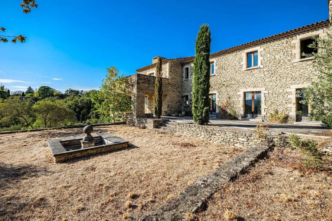 For Sale Gordes Exclusivity In Gordes, Provence Alpes Côte D'azur