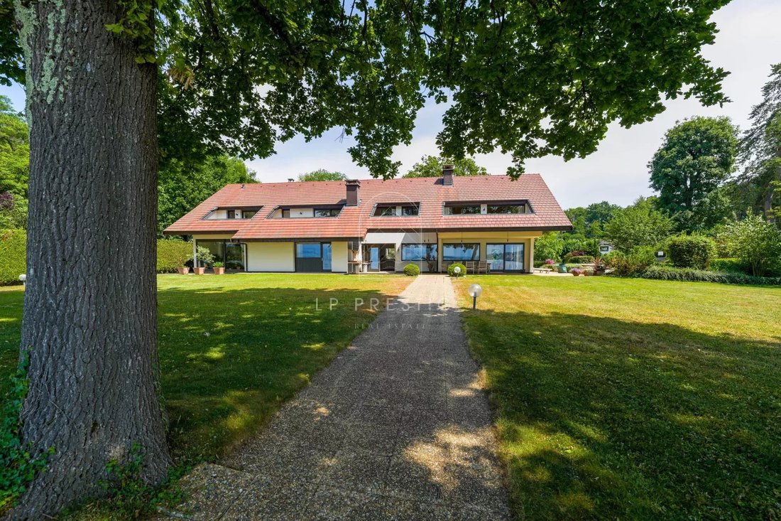 Sciez Sur Léman Waterfront Property In Sciez, Auvergne Rhône Alpes