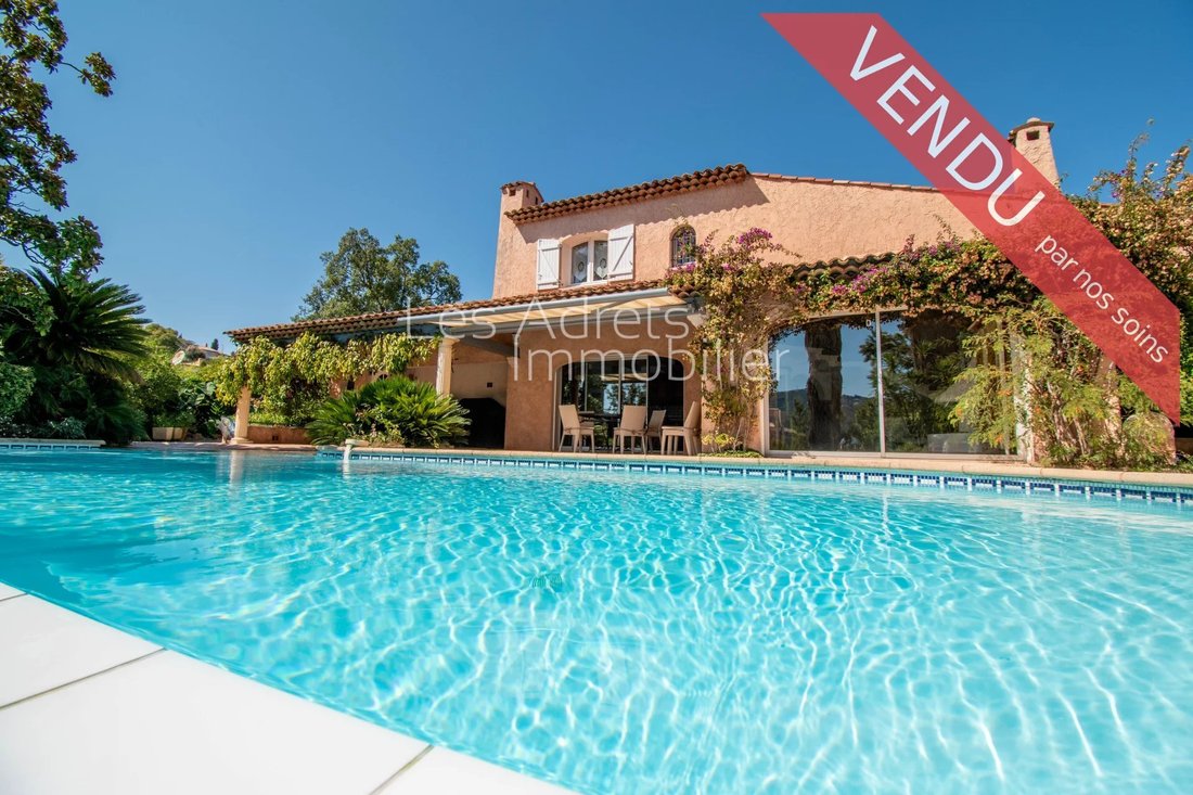 Les In Les Adrets De L'estérel, Provence Alpes Côte D'azur, France For