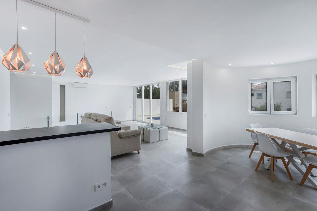 Newly Renovated Villa In El Faro Only 650 Meters In El Faro, Andalusia