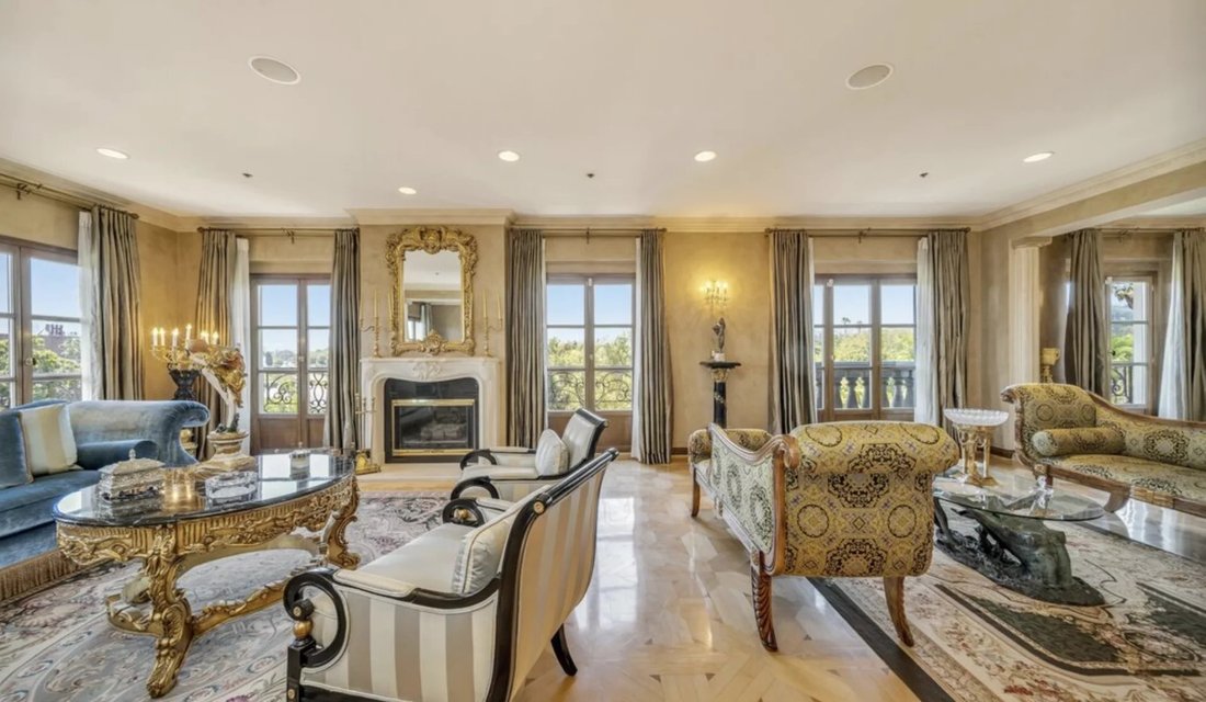 Penthouse For Sale Un Beverly Hills In Beverly Hills, California