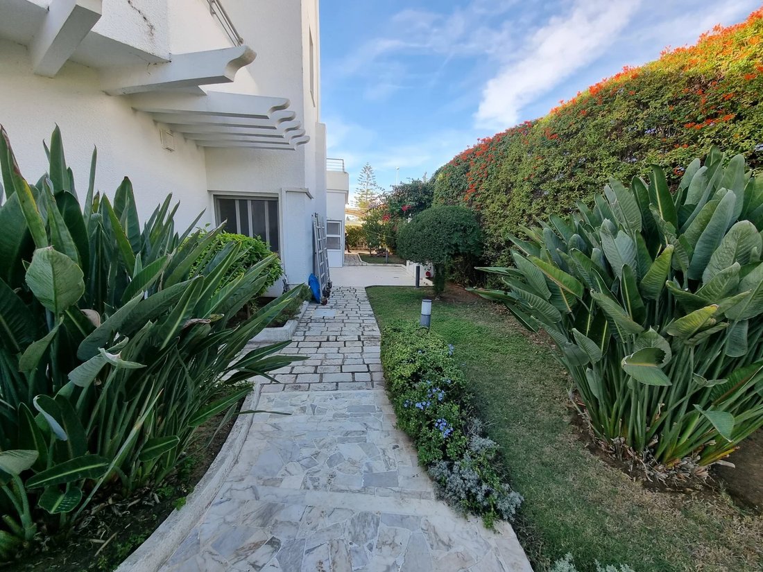 Les Berges Du Lac House In Tunis, Tunis, Tunisia For Sale (12374432)