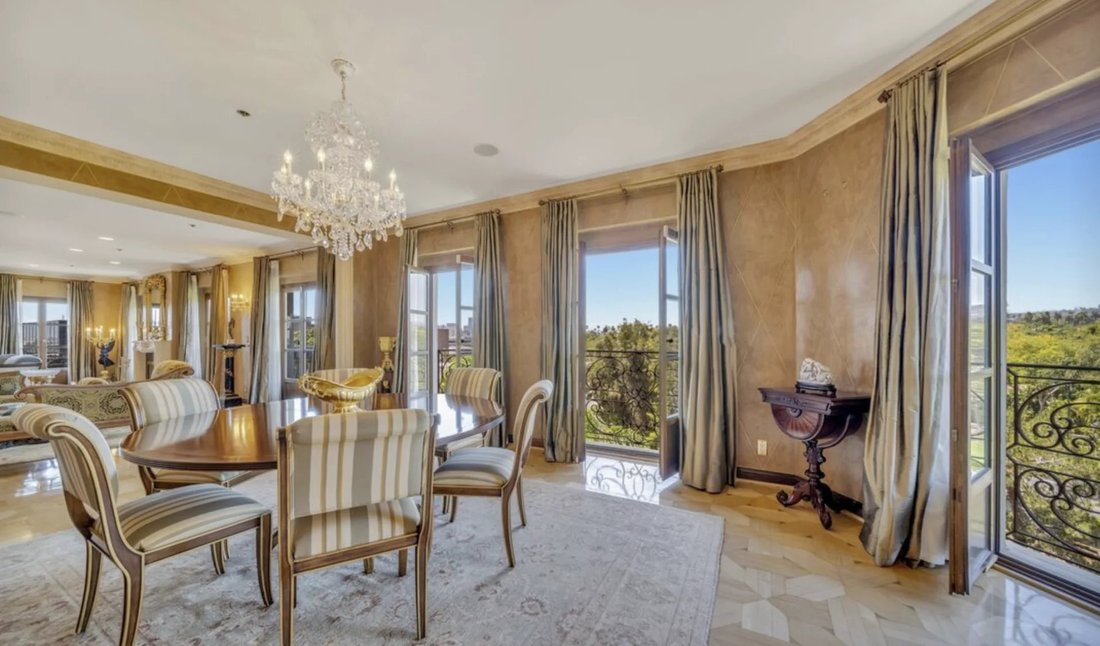 Penthouse For Sale Un Beverly Hills In Beverly Hills, California