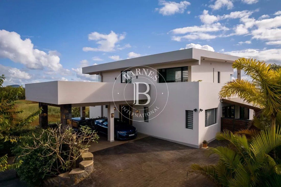 Moka Stunning Luxurious Villa For Sale 3 In Moka, Moka District