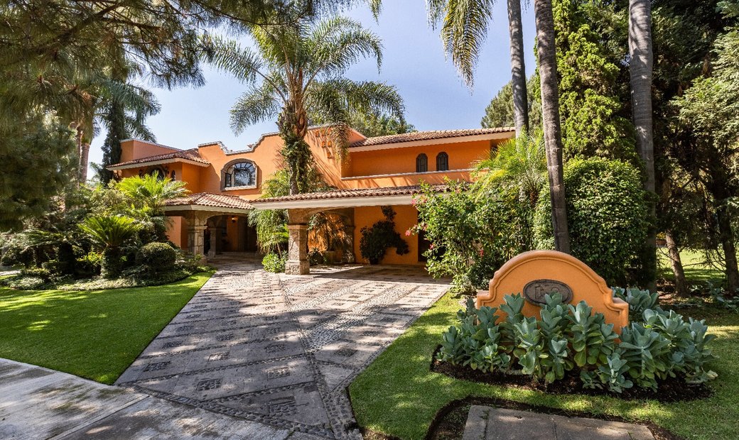 Residencia Azaleas, House For Sale In Zapopan, Jalisco, Mexico For Sale