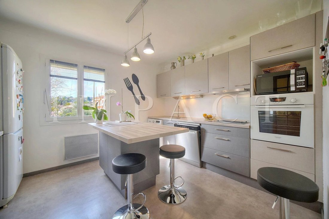 Grasse Appartement For Sales In Grasse, Provence Alpes Côte D'azur