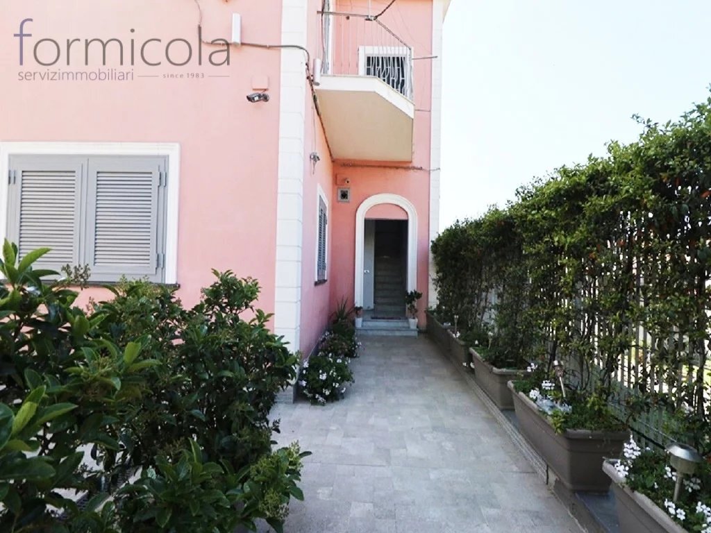 House in Portici, Campania, Italy 5 - 12053216