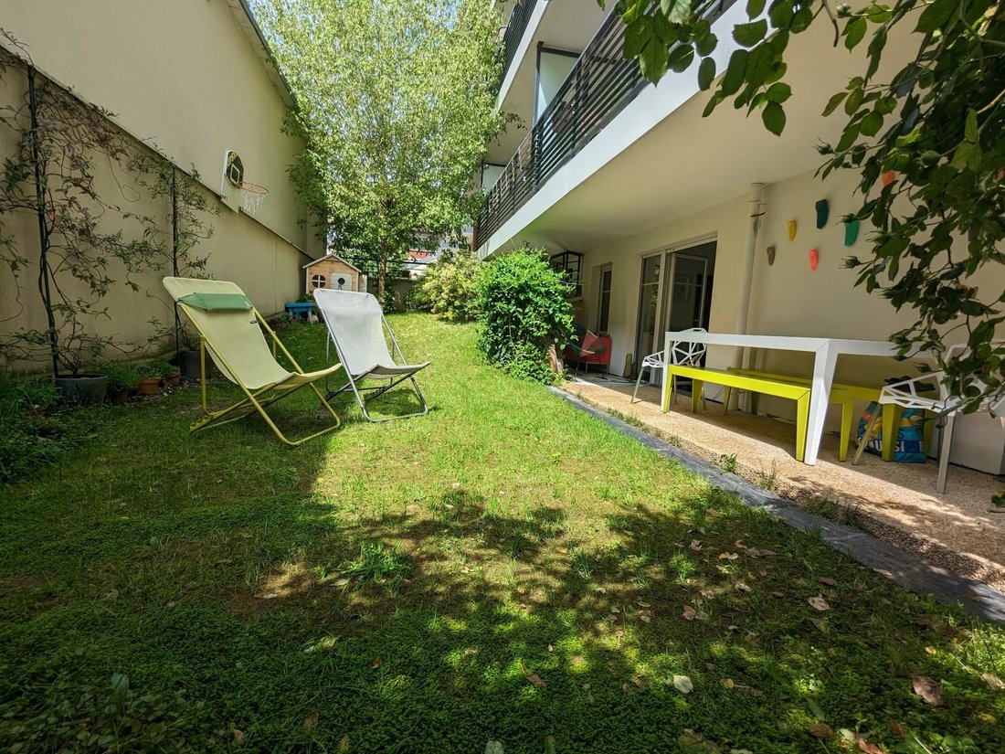 Apartment in Montrouge, Île-de-France, France 1 - 12791478