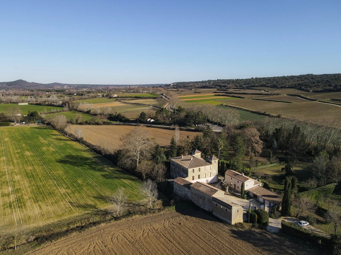 historic-18th-century-house-in-a-park-in-uz-s-in-uz-s-occitanie