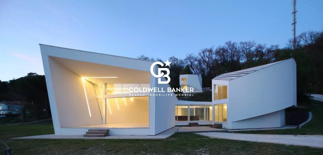 House in Bouliac, Nouvelle-Aquitaine, France 1 - 12881685